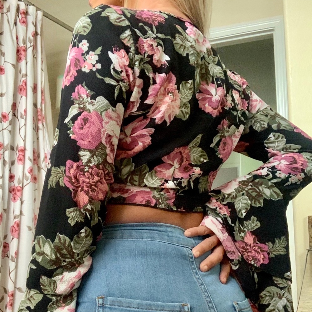 Long Sleeved Flower Tie Up Top